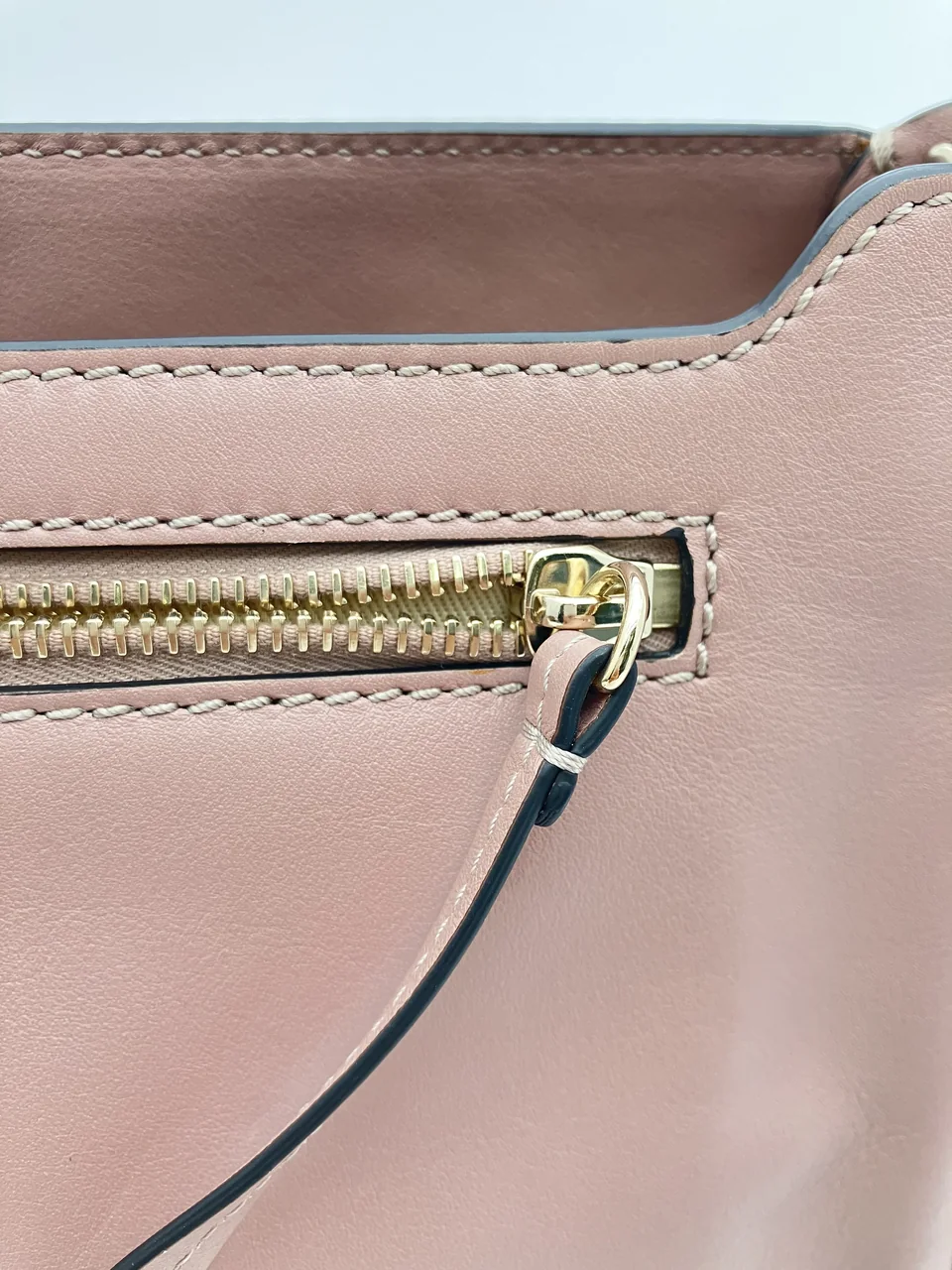 VALENTINO SHOULDER BAG (BROWN) view 22