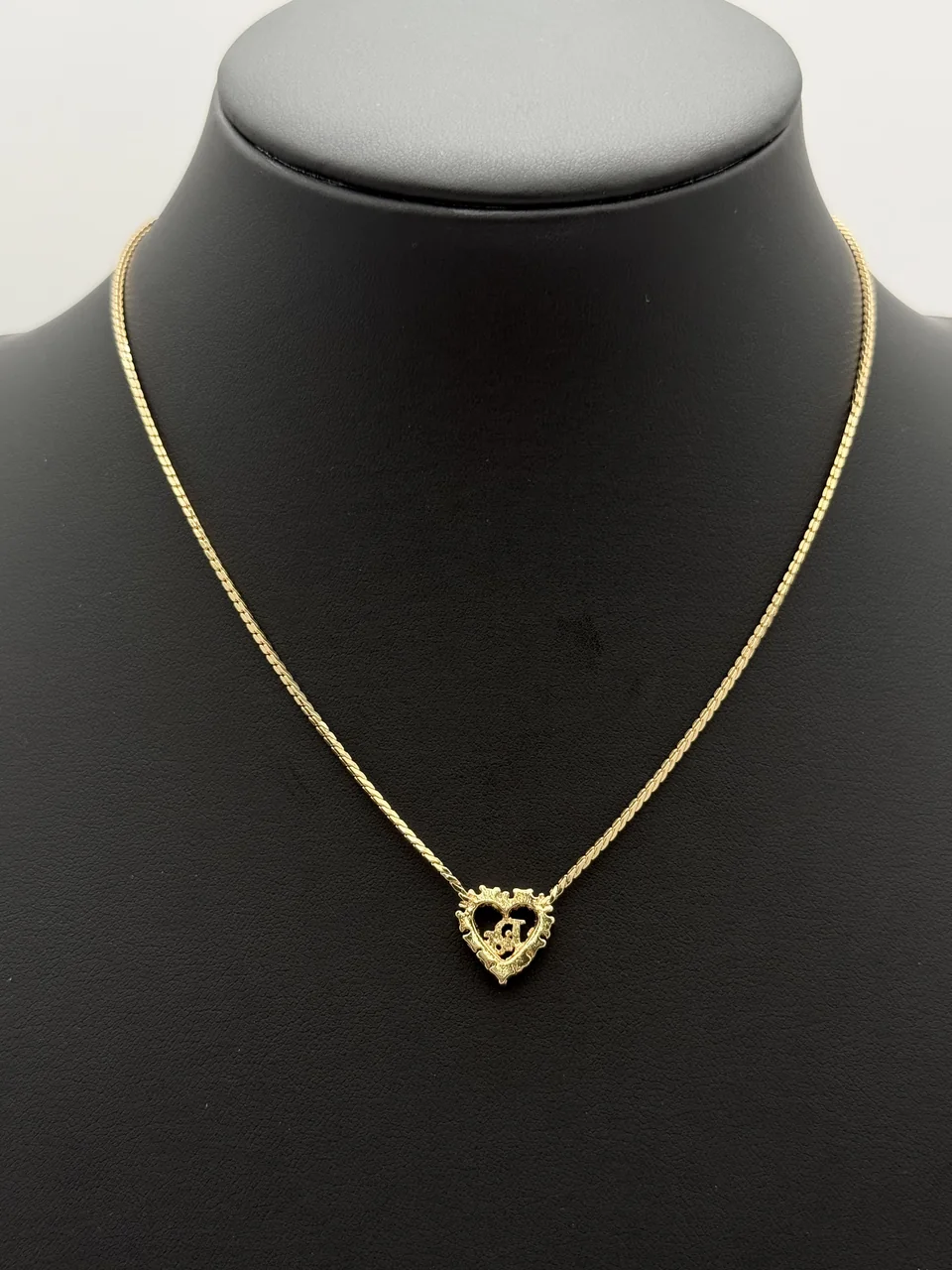 DIOR NECKLACE view 3