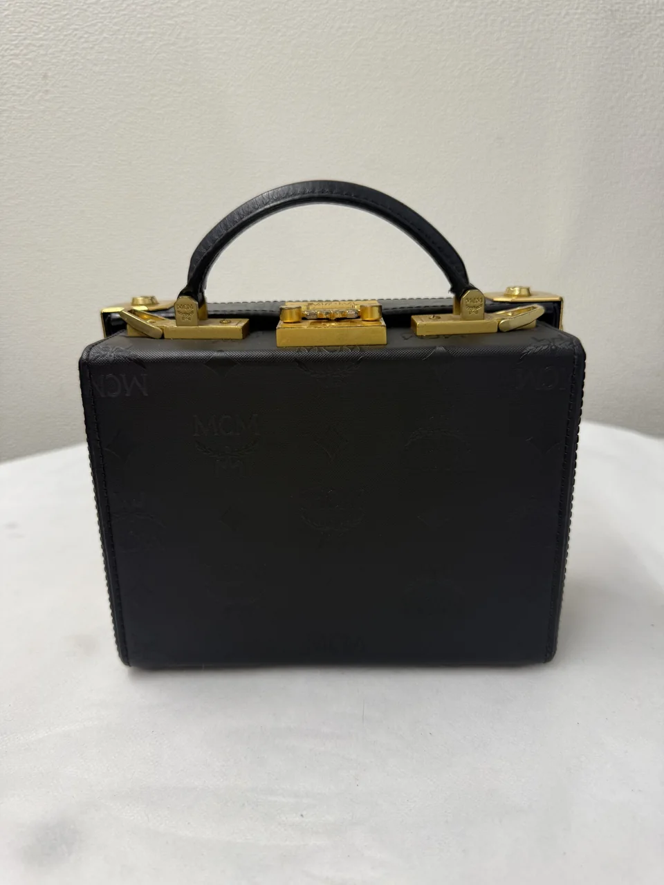 MCM BERLIN TRUNK (BLACK) view 3