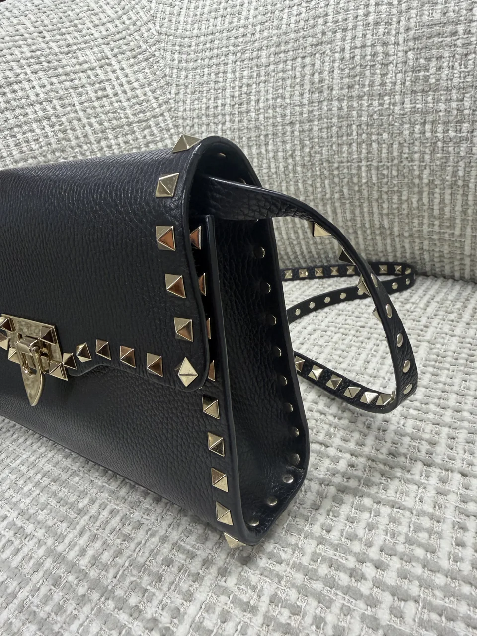 VALENTINO CROSSBODY BAG (BLACK) view 3