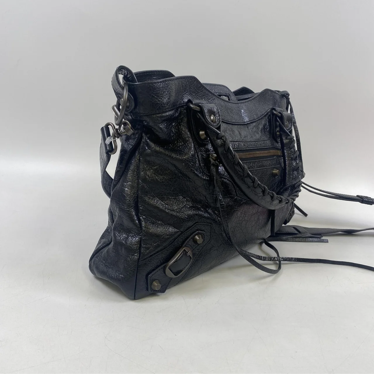 BALENCIAGA THE TOWN HANDBAG (BLACK) view 15