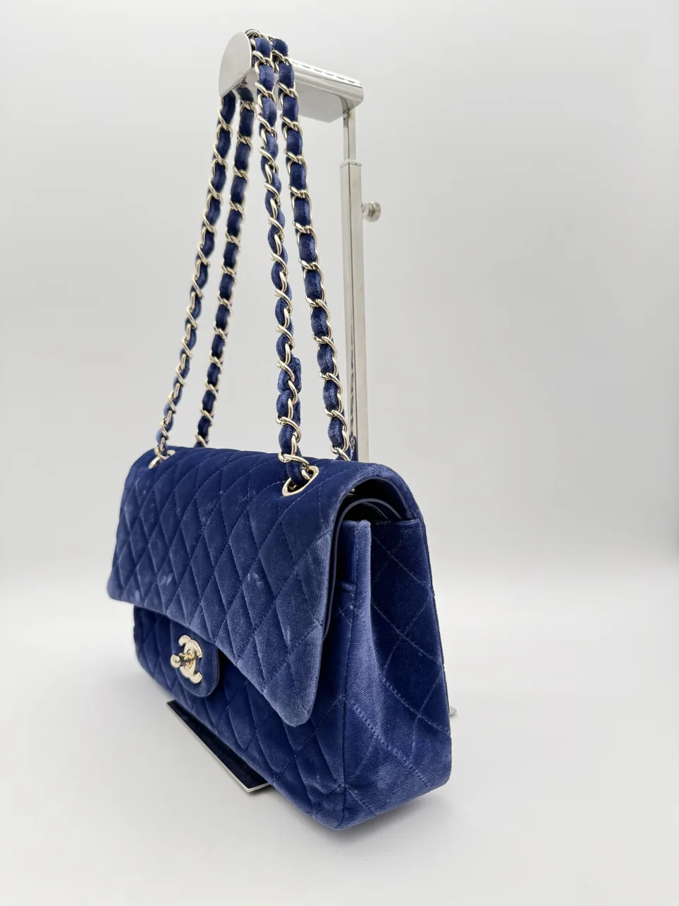 CHANEL MATELASSE 25 DOUBLE FLAP view 6