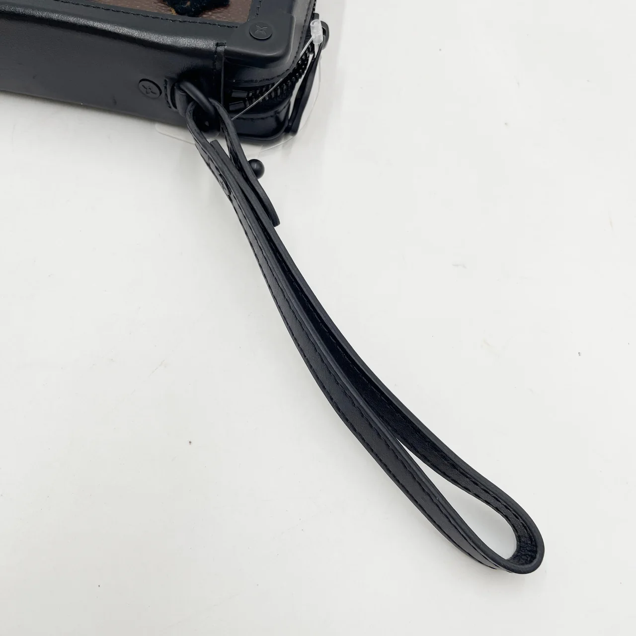 LV MONOGRAM TUFFETAGE SOFT TRUNK view 3