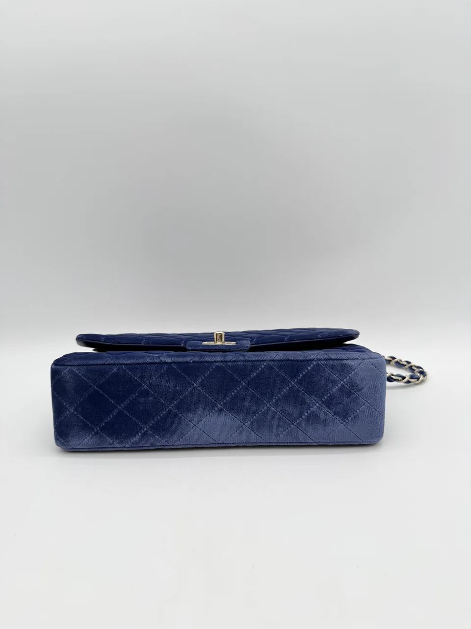 CHANEL MATELASSE 25 DOUBLE FLAP view 12