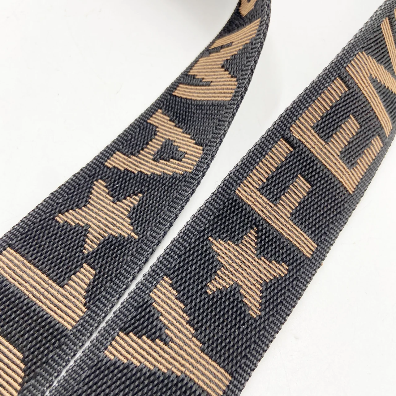 FENDI NYLON SHOULDER BAG (BLACK) view 7