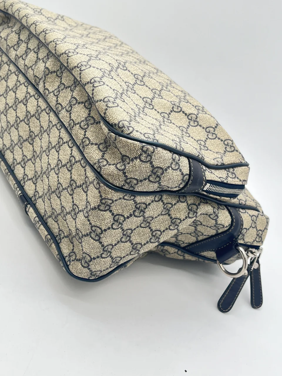 GUCCI SHOULDER BAG view 6