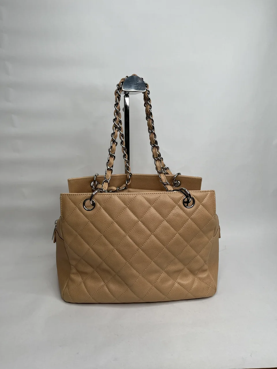 CHANEL CAVIAR CHAIN TOTE BAG (12 SERIAL CODE) hover