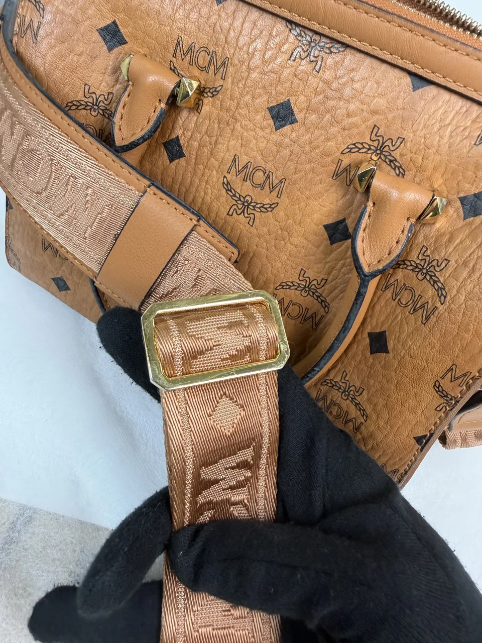 MCM VICETOS HANDBAG (BROWN) view 8