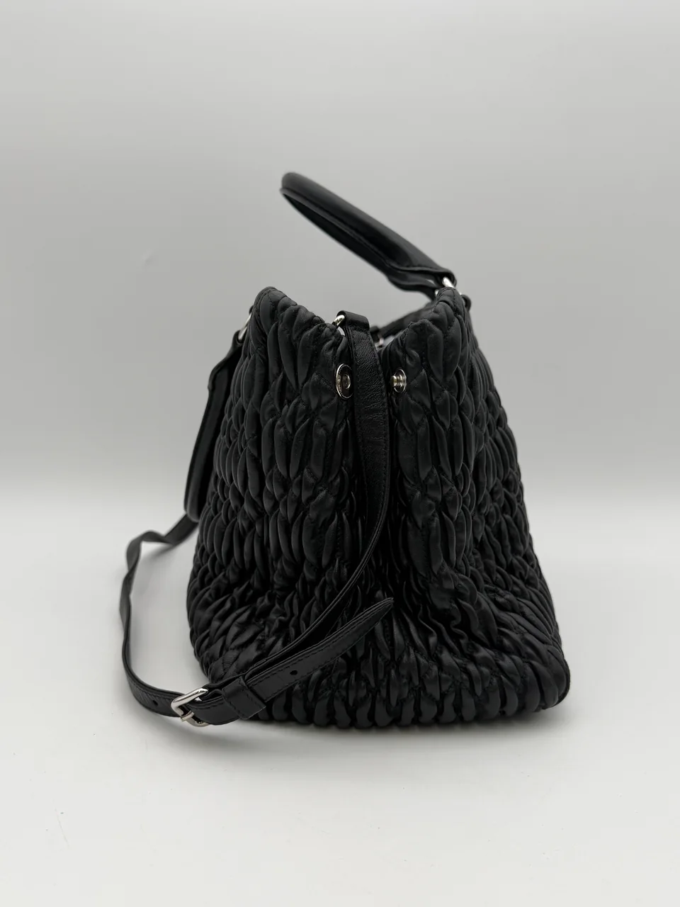 MIU MIU MATELASSE TWO-WAY BAG (BLACK) view 6