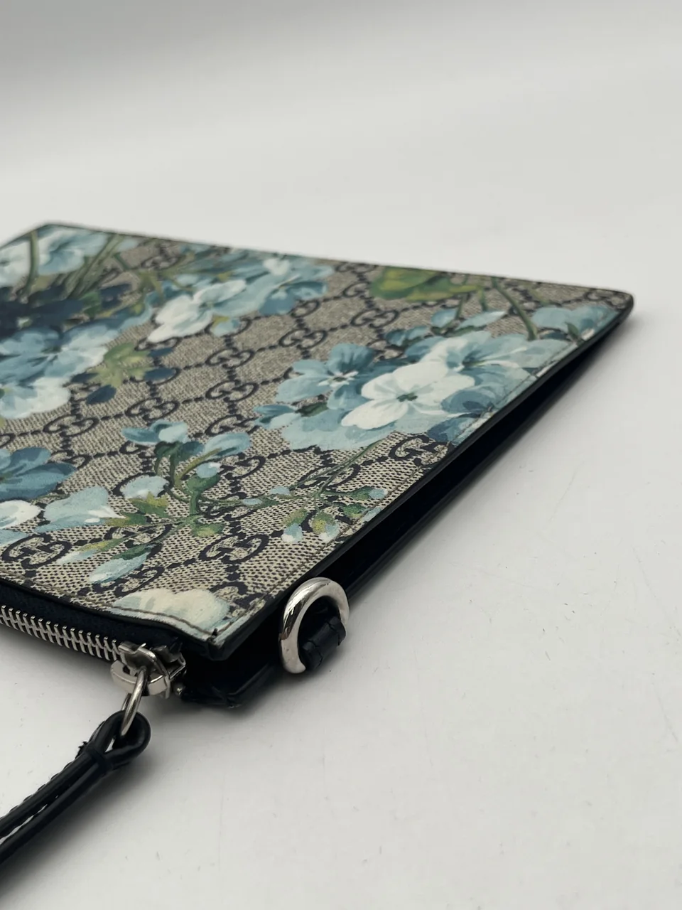 GUCCI GG BLOOMS CLUTCH BAG view 5