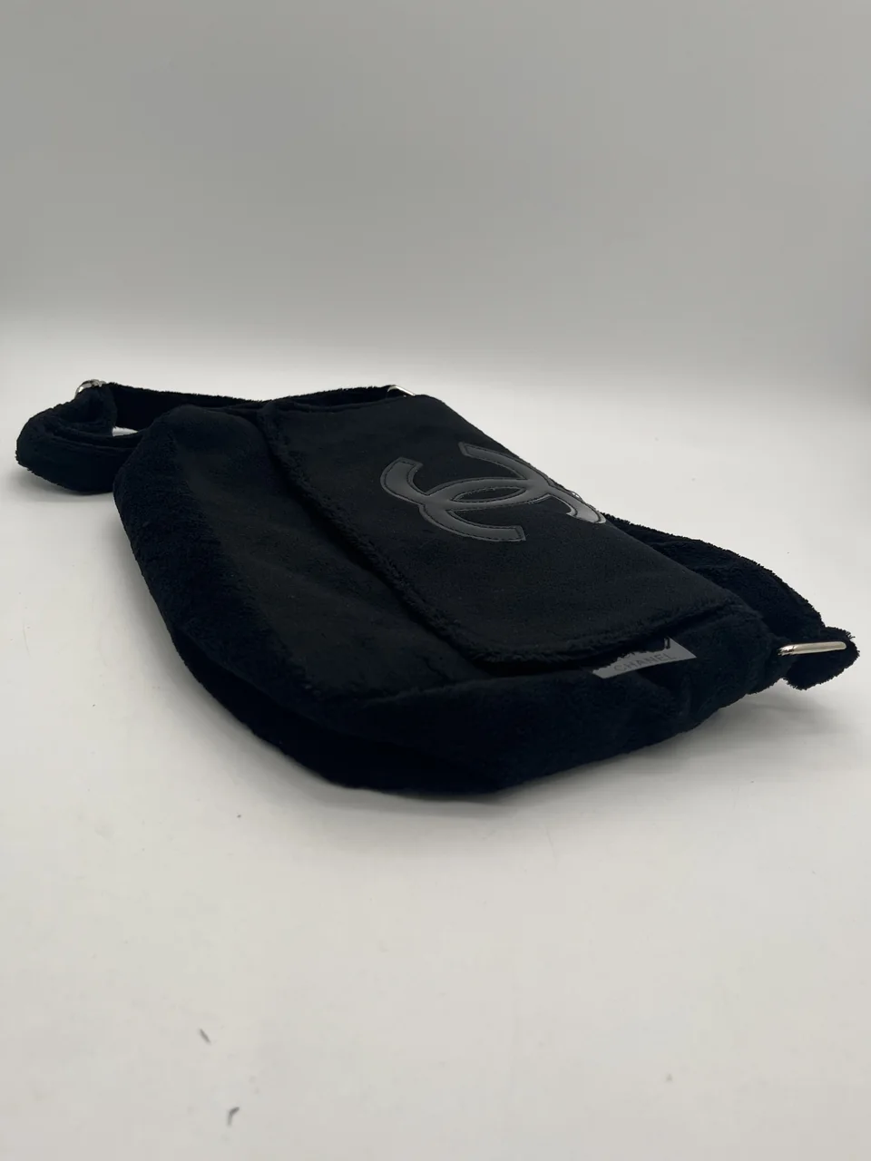 CHANEL SHOULDER BAG view 5