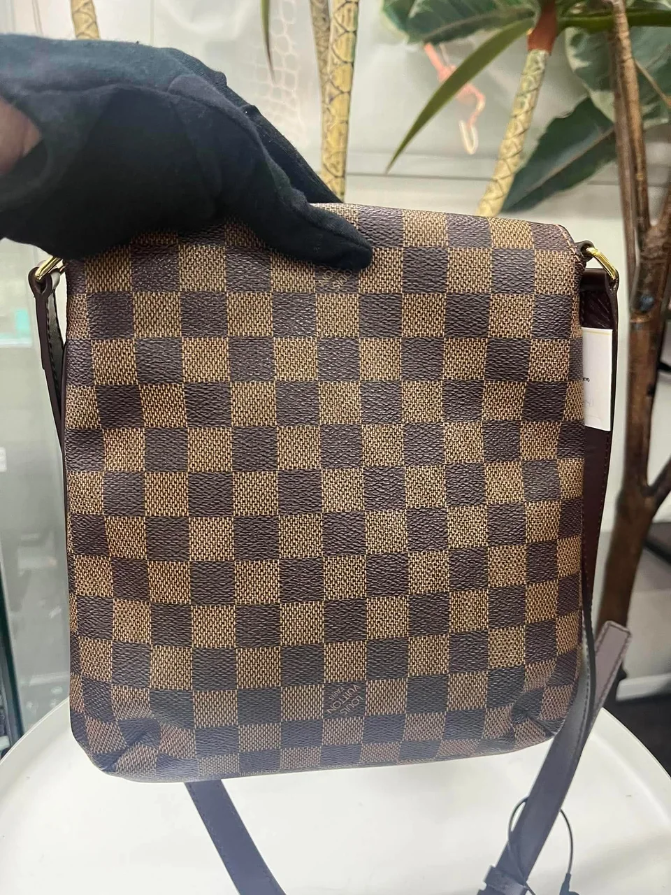 LV DAMIER MUSETTE TANGO LONG view 5