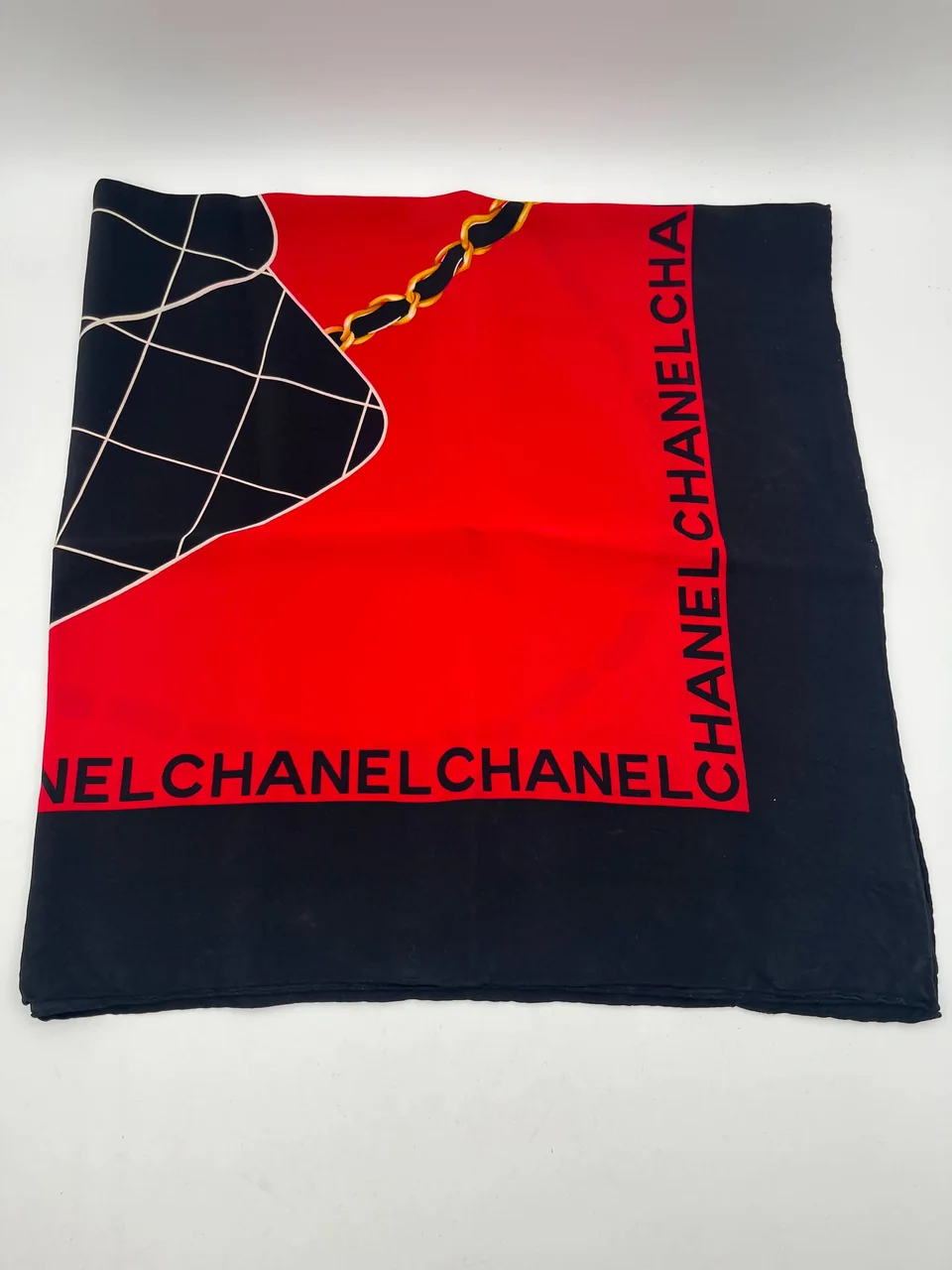 CHANEL SCARF (BLACK/RED)