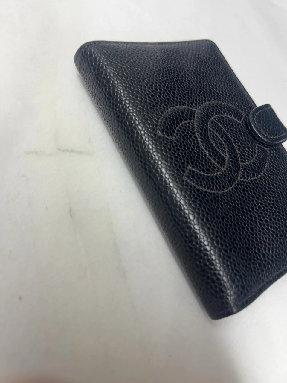 TN-4 78-7 CHANEL CAVIAR NOTEBOOK COVER view 4