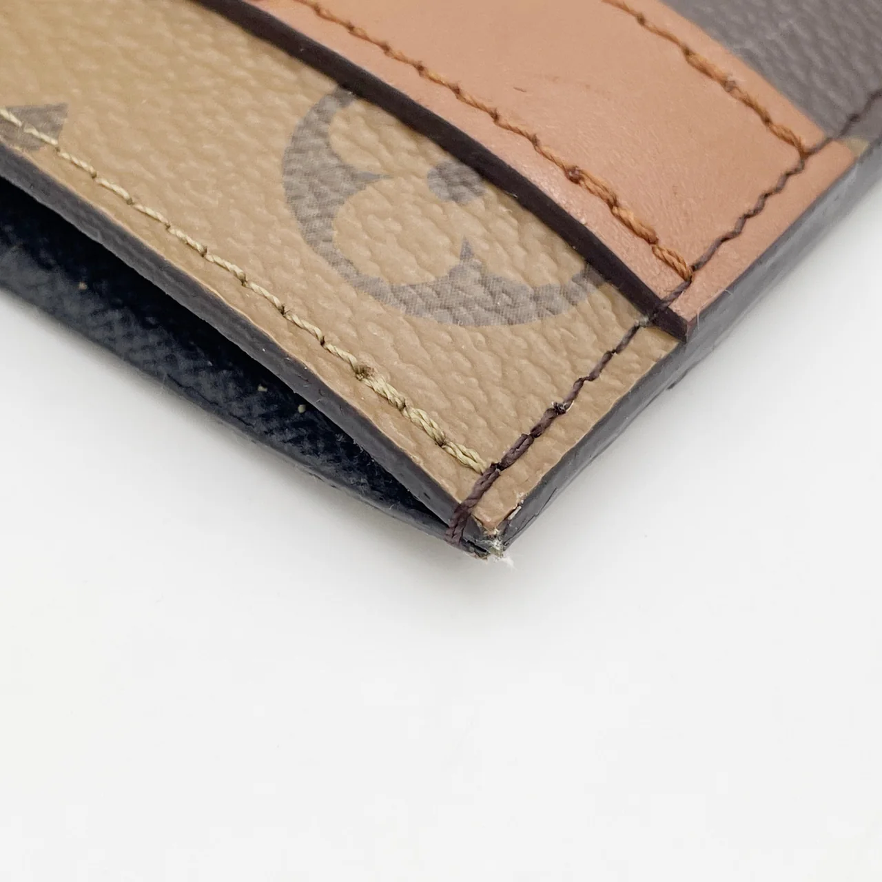 LV MONOGRAM REVERSE PORTE CARTES DAUPHINE view 7