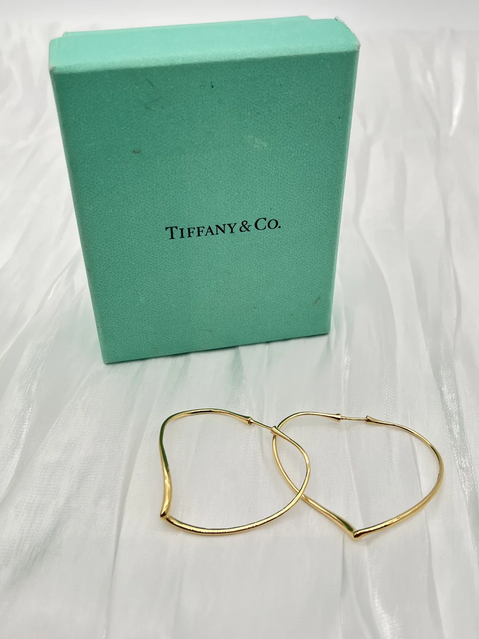 K18YG TIFFANY&CO. OPEN HEART EARRINGS 7.4G hover