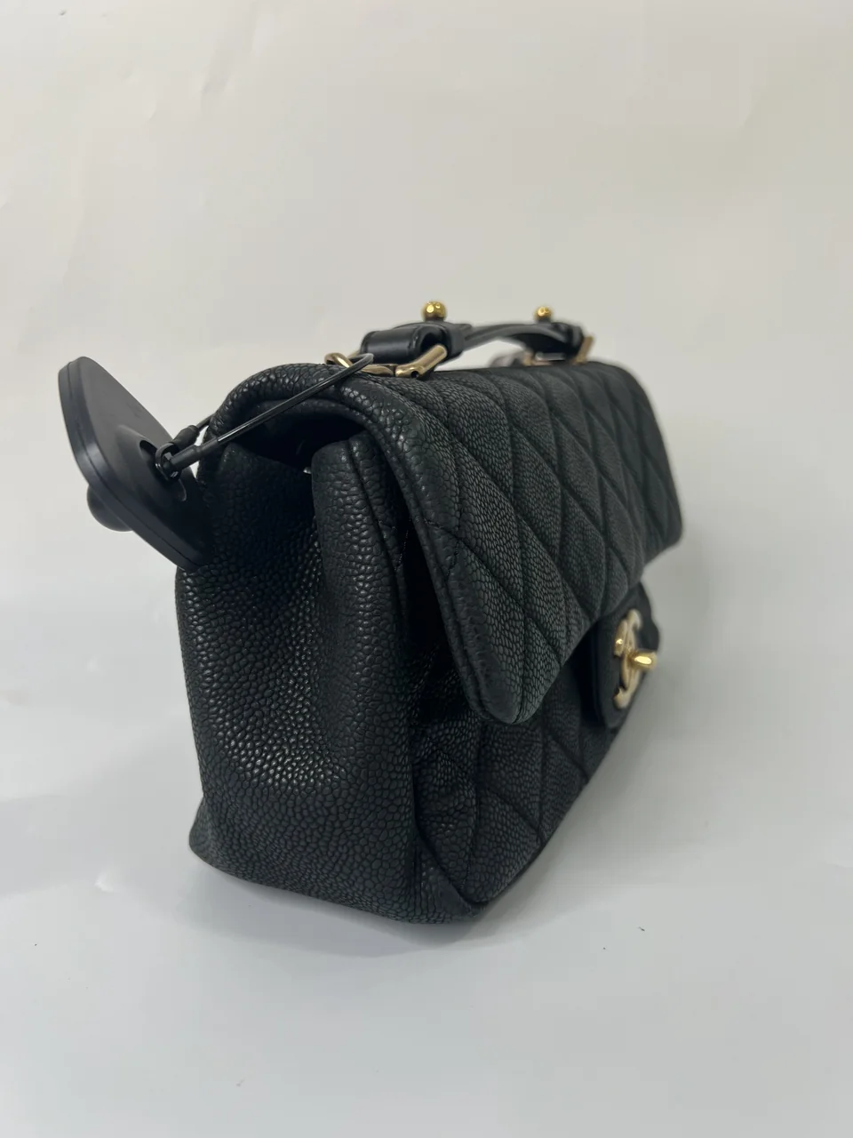 CHANEL CAVIAR MATELASSE HAND BAG (17 SERIAL CODE) view 5