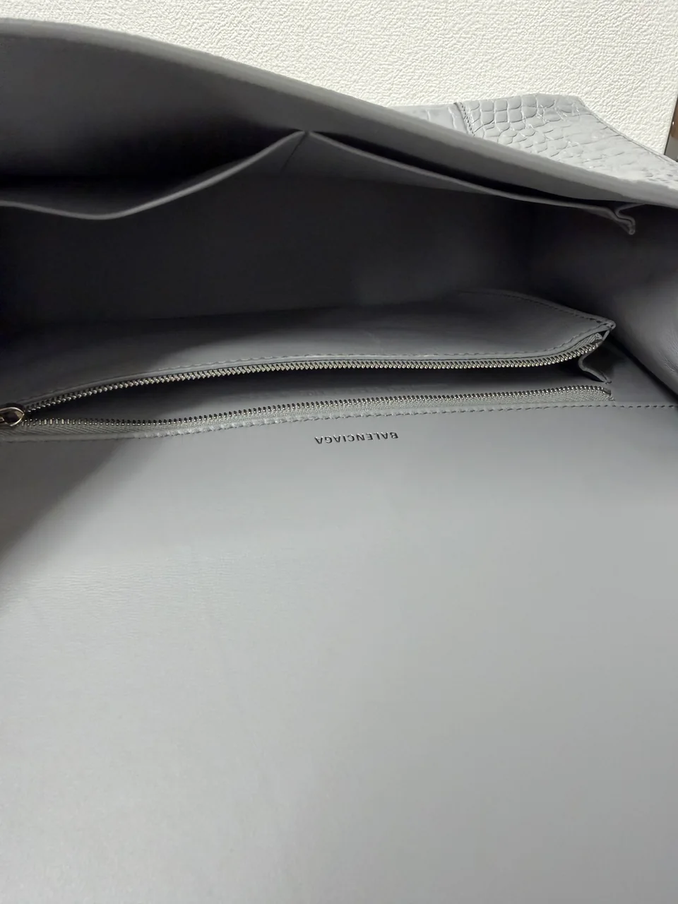 BALENCIAGA HOURGLASS (GRAY) view 7