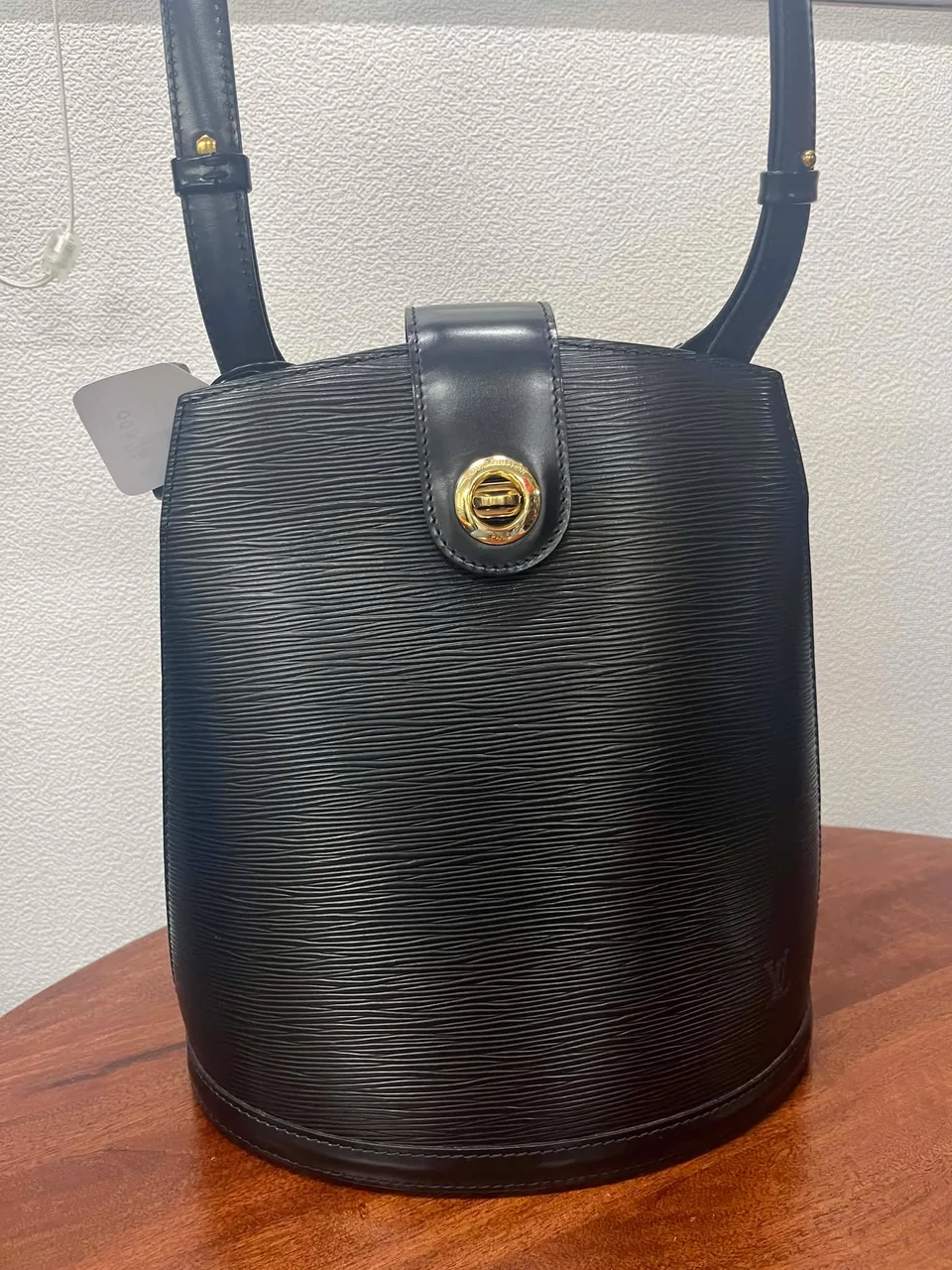 LV EPI CLUNY (BLACK) photo 3