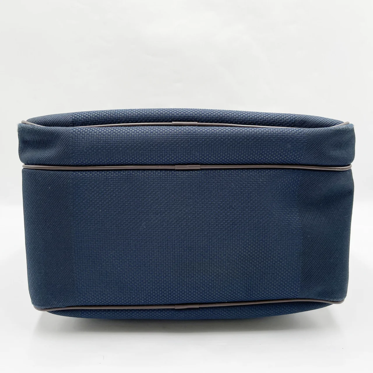 LV DAMIER JEANT PILOT view 3