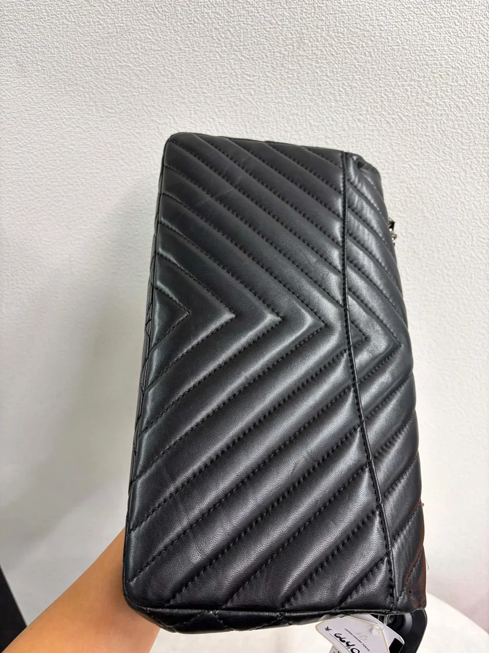 CHANEL LAMB SKIN CHEVRON CHAIN SHOULDER BAG (17 SERIAL CODE) view 4
