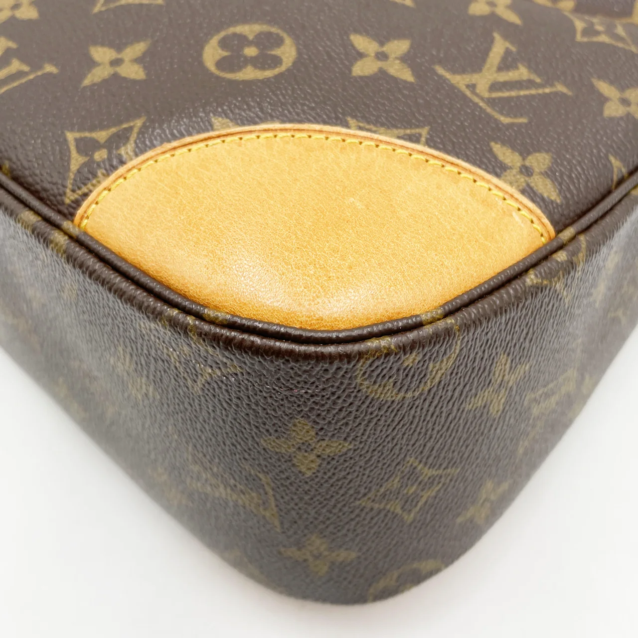 LV MONOGRAM BOLOGNE 30 view 5