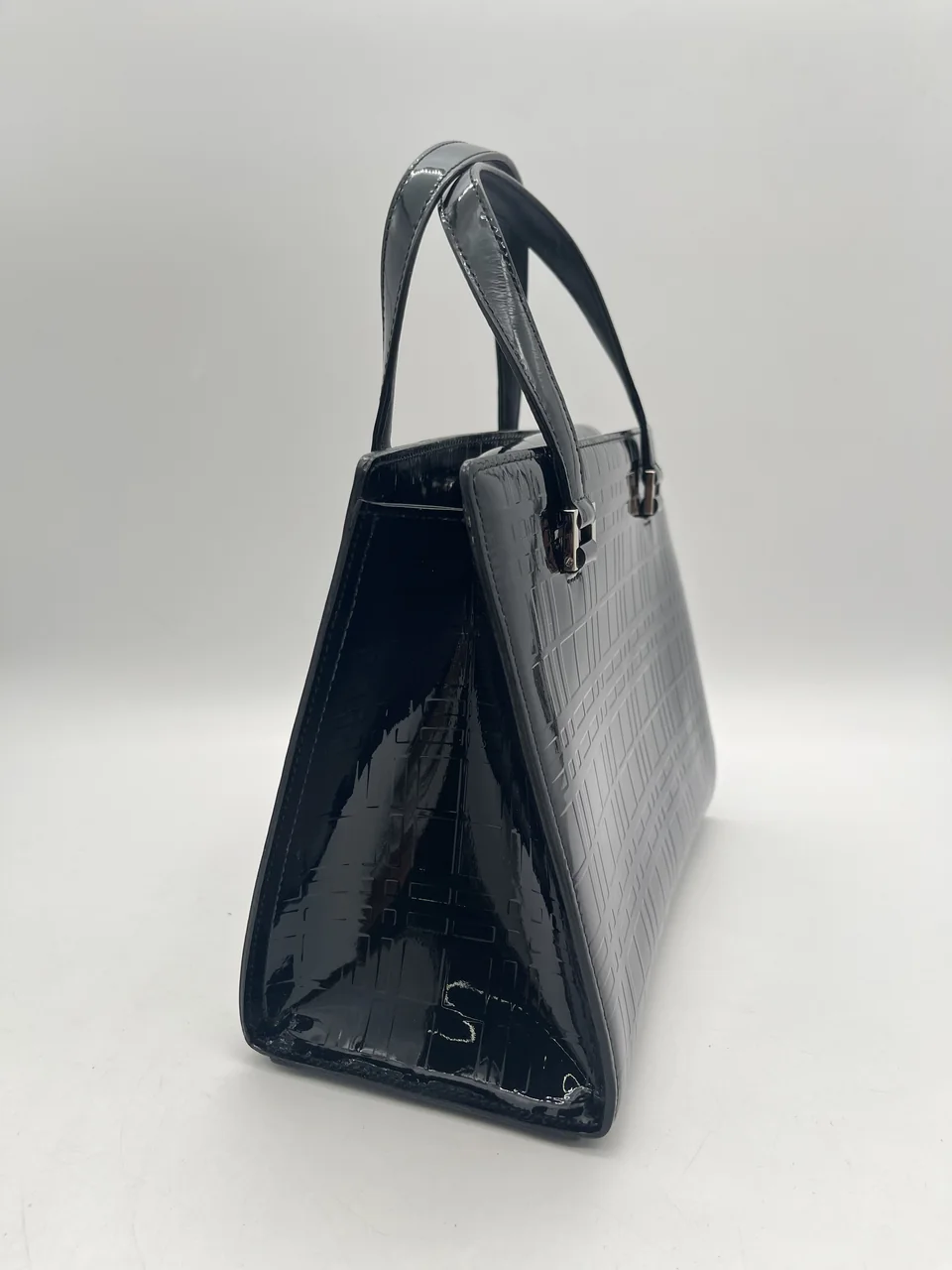 BURBERRY HANDBAG (BLACK) hover