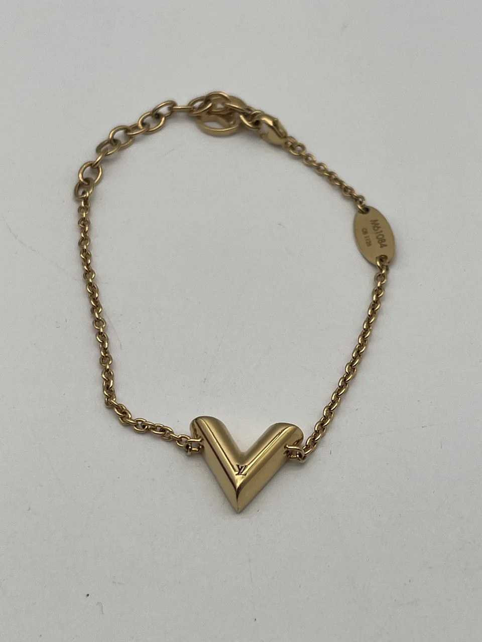 LV ESSENTIAL V BRACELET