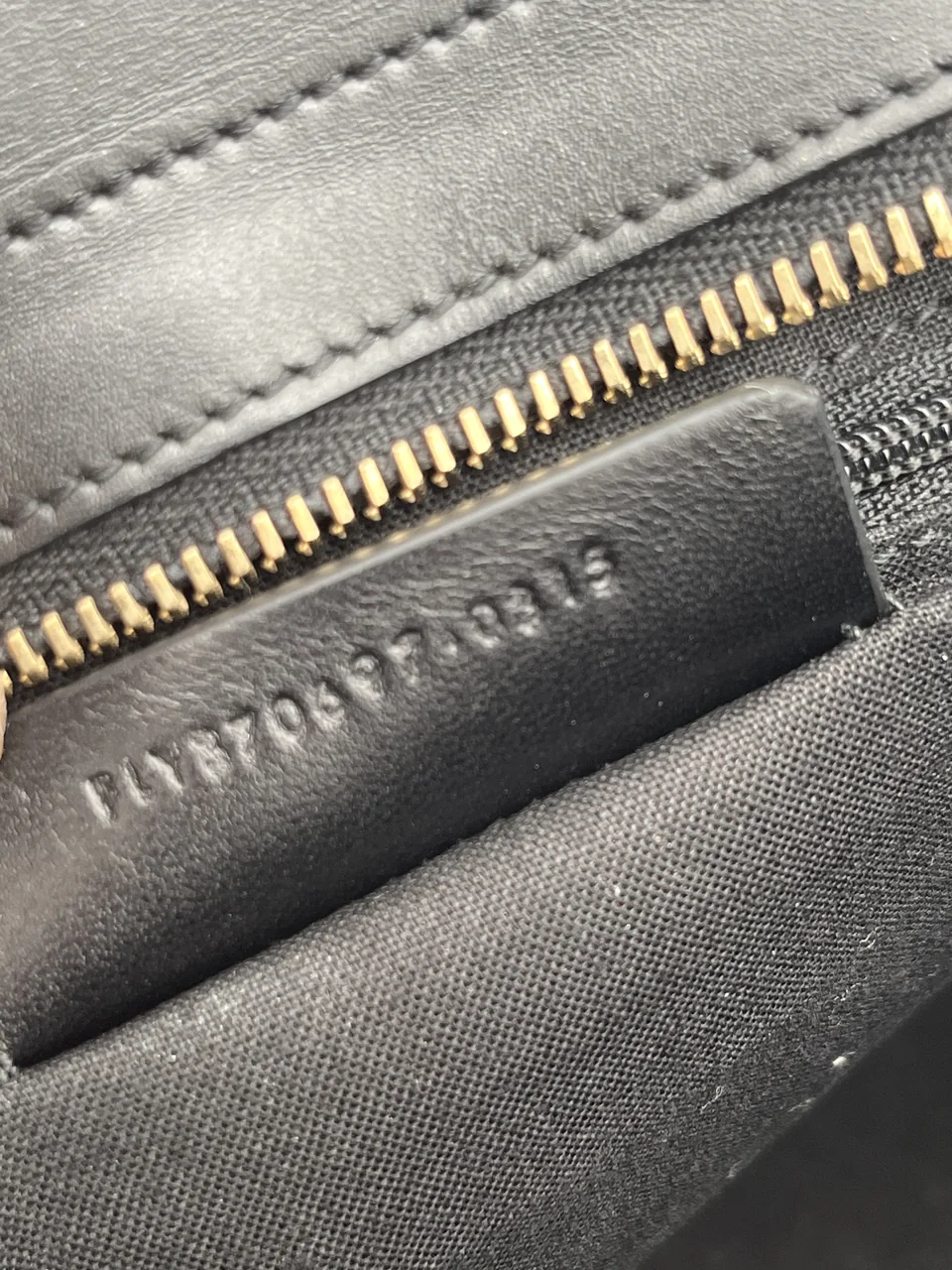 SAINT LAURENT TWO-WAY SHOULDER BAG (BLACK) view 9