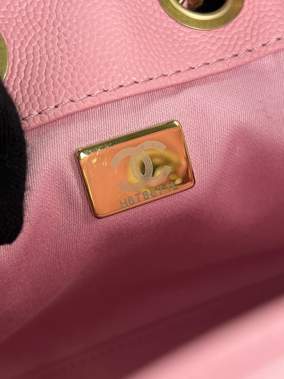 CHANEL CAVIAR MINI 25 view 17