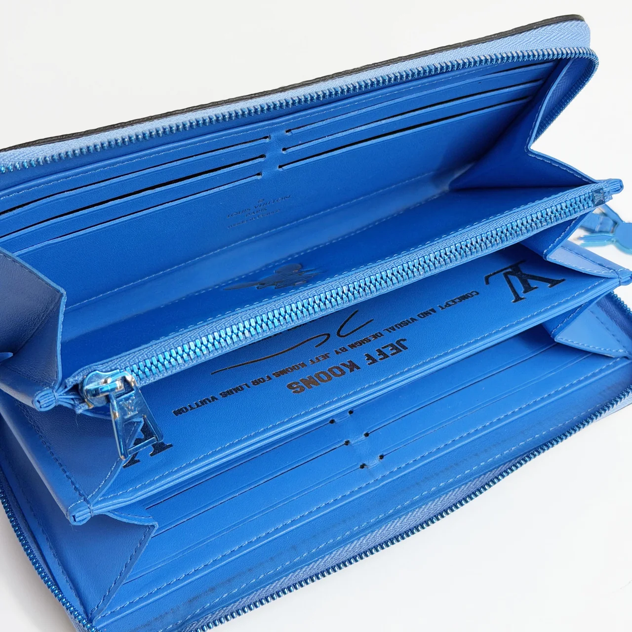 LV MASTERS ZIPPY WALLET view 5