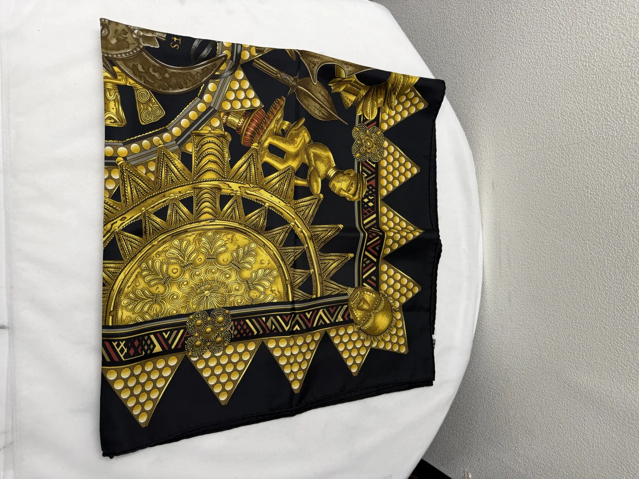 HERMES SCARF view 3