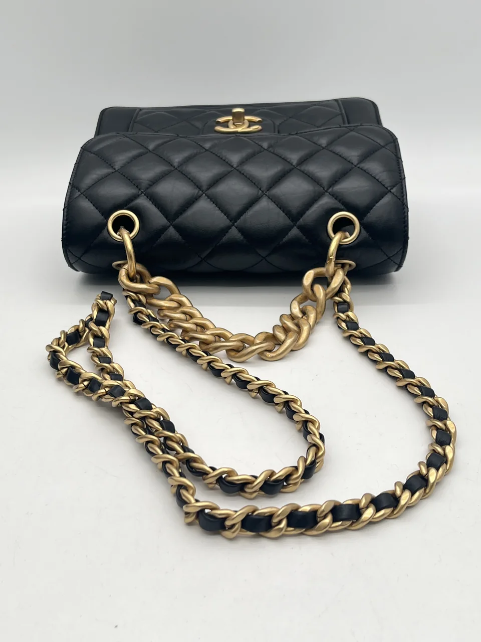CHANEL LAMB SKIN 23AW (BRAND NEW) view 4