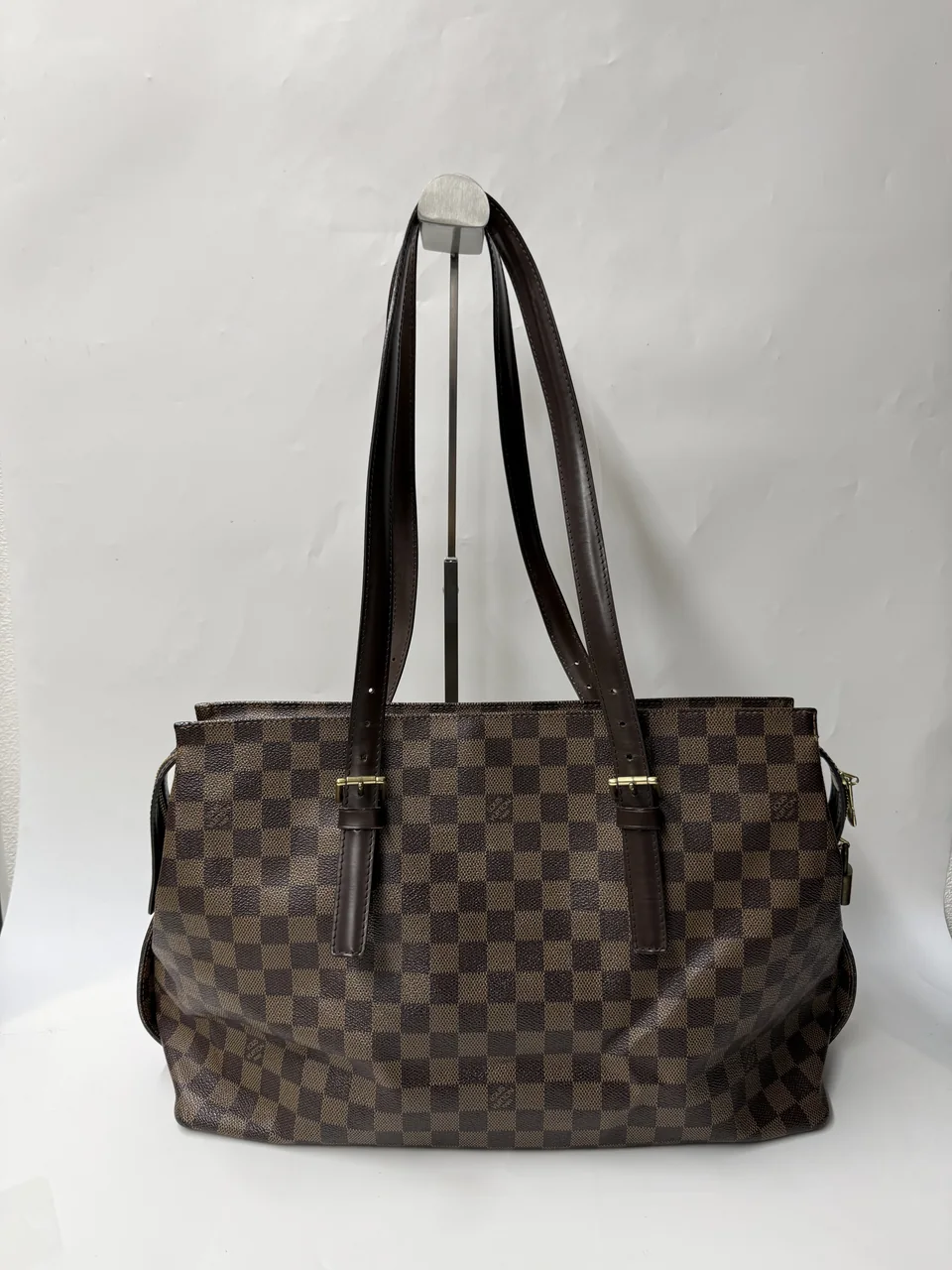 LV DAMIER CHELSEA view 2