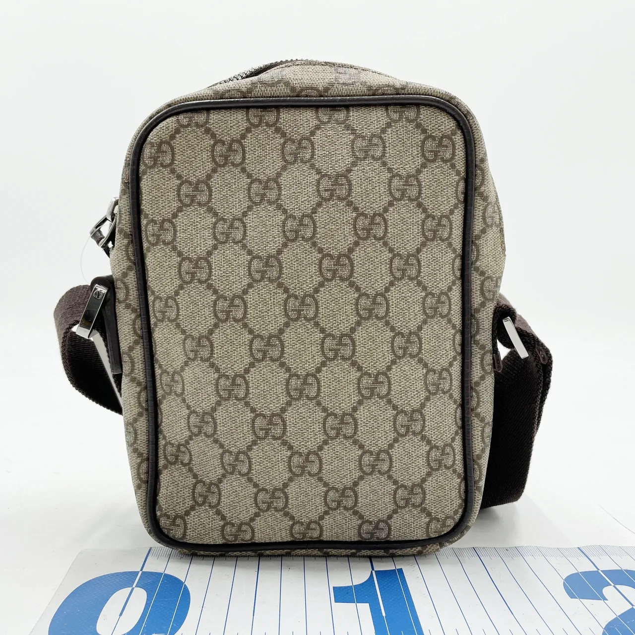GUCCI GG SUPREME SHOULDER BAG hover