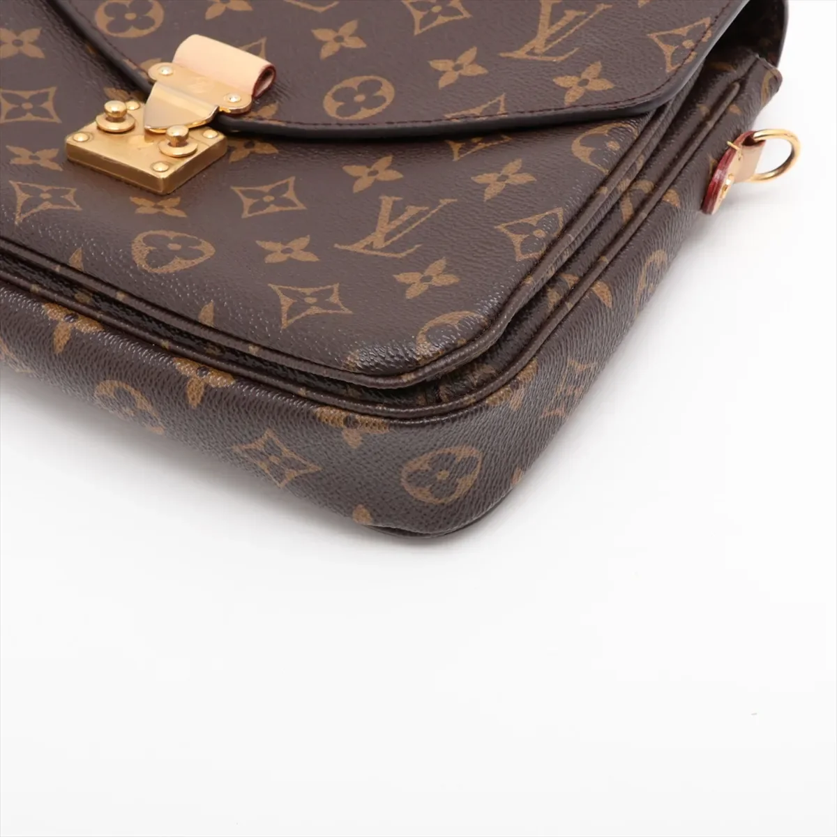 LV MONOGRAM POCHETTE METIS MM view 3