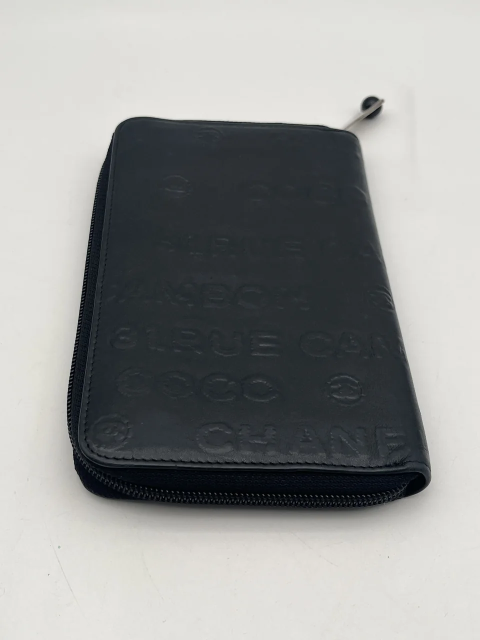CHANEL UNLIMITED LONG WALLET (12 SERIAL CODE) hover