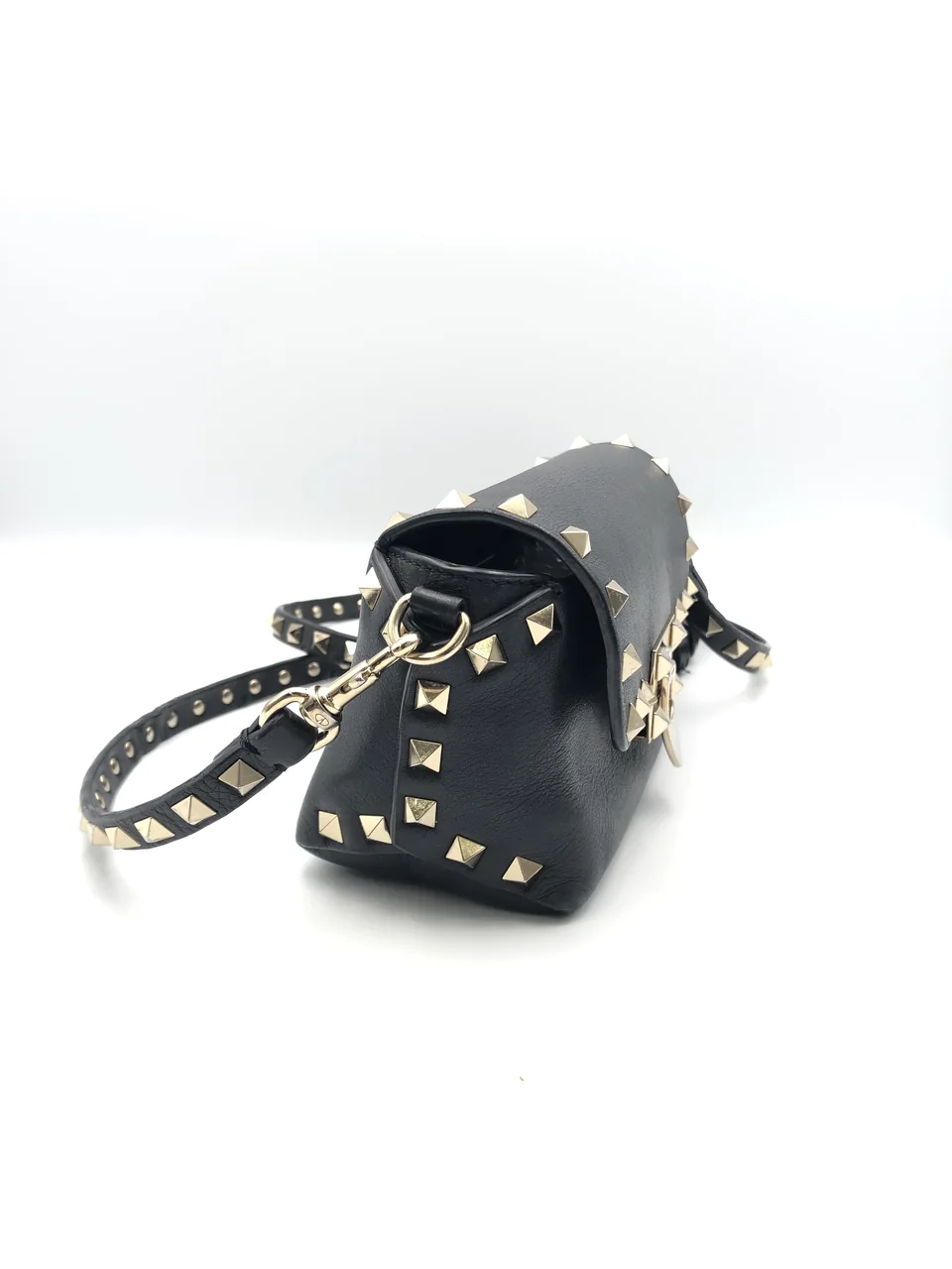 VALENTINO GARAVANI ROCKSTUD SHOULDER BAG view 3