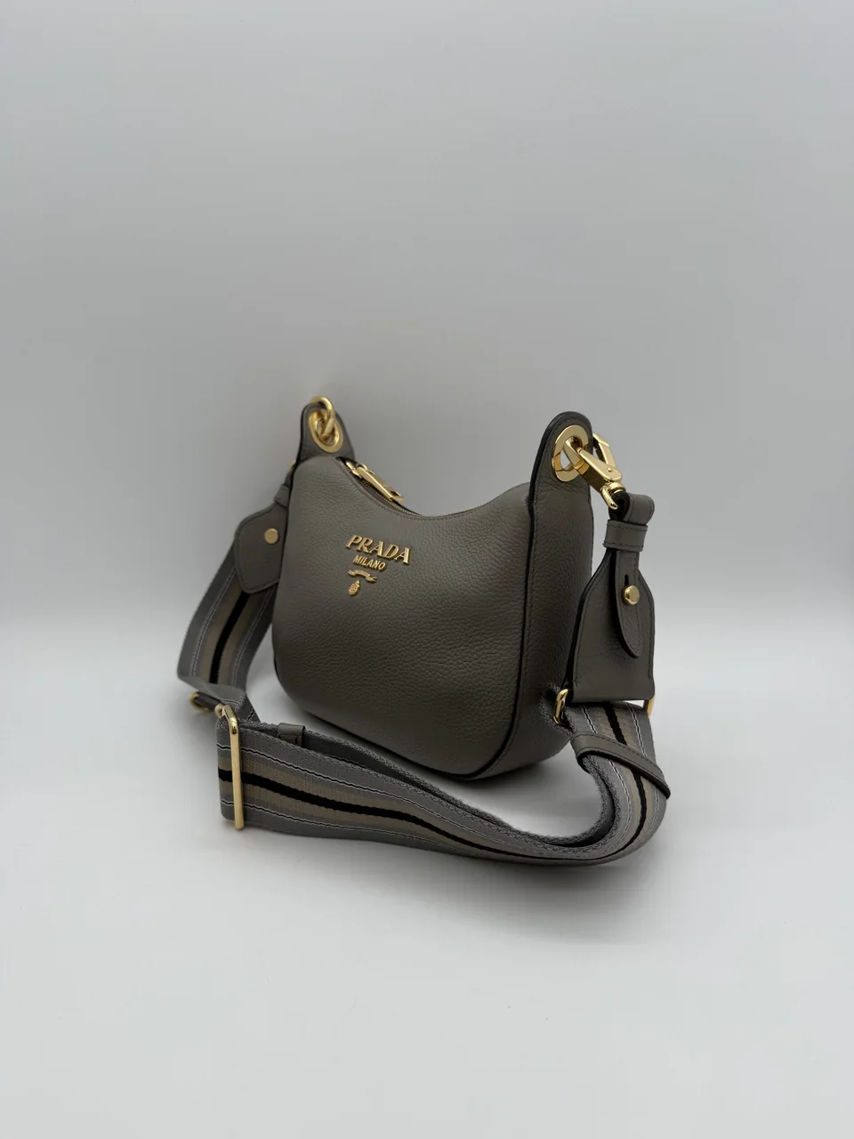 PRADA VITELLO PHOENIX SHOULDER BAG (BROWN) view 3