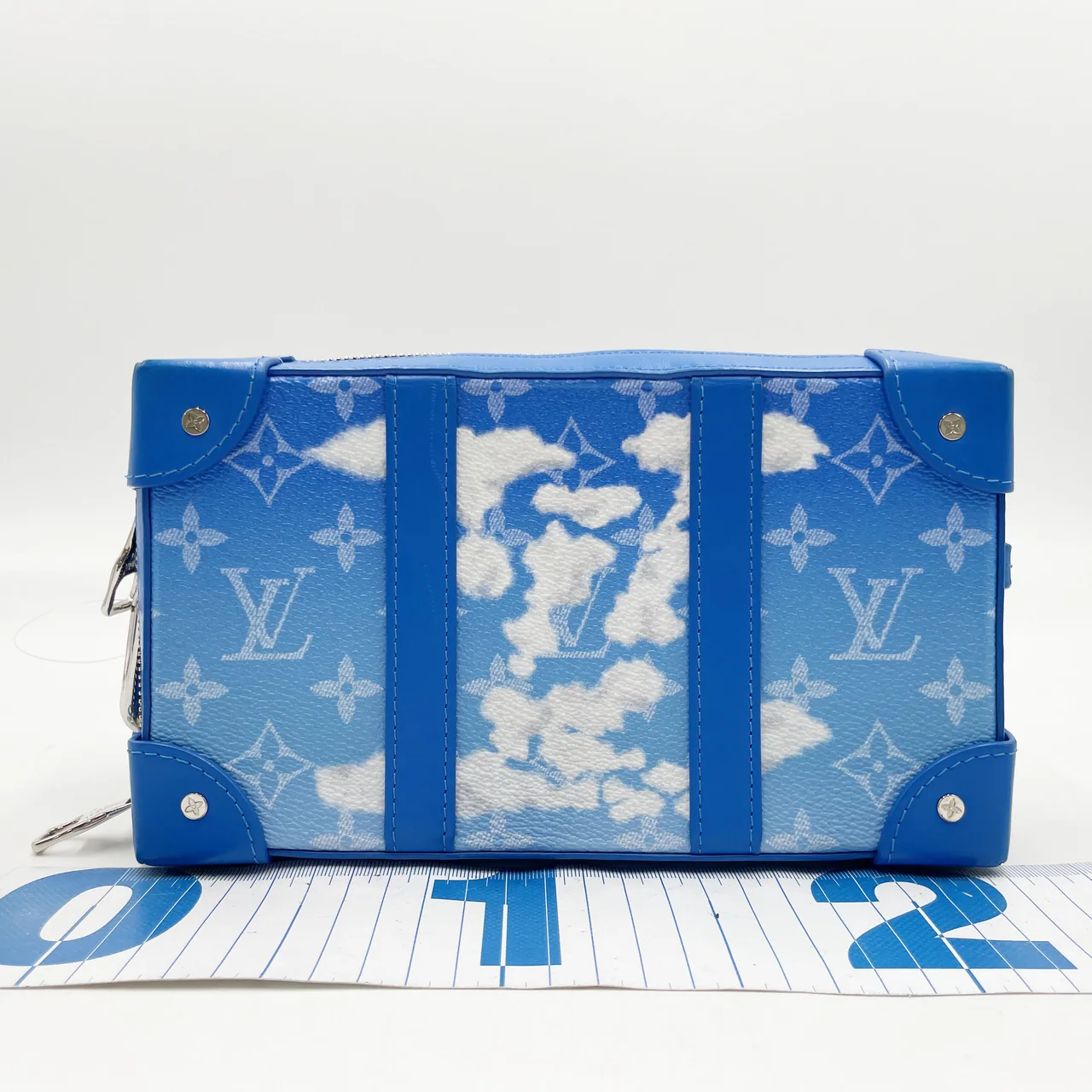 LV SOFT TRUNK WALLET (BLUE)