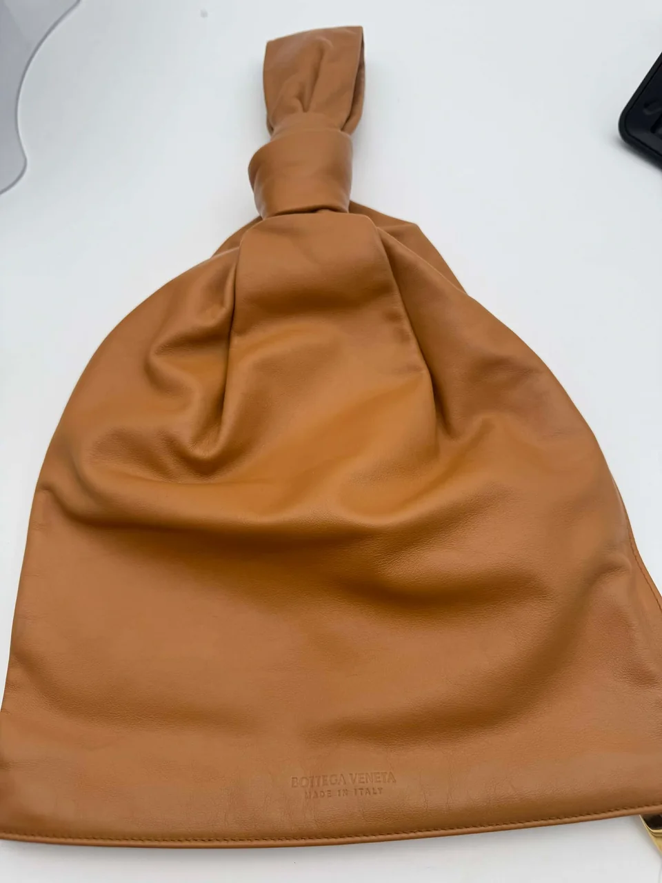 BOTTEGA VENETA HANDBAG (BROWN)