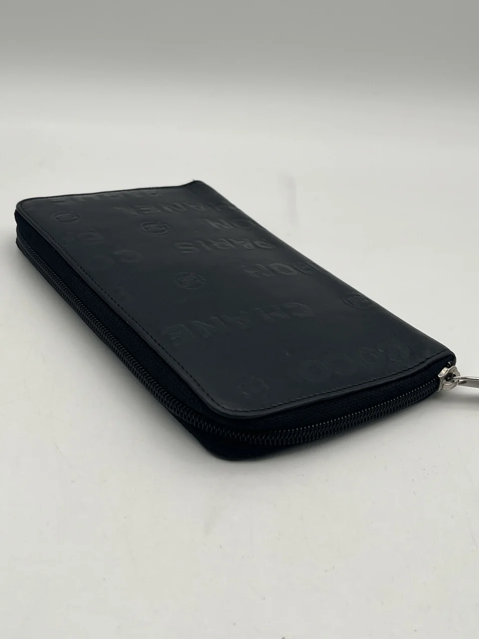CHANEL UNLIMITED LONG WALLET (12 SERIAL CODE) view 4