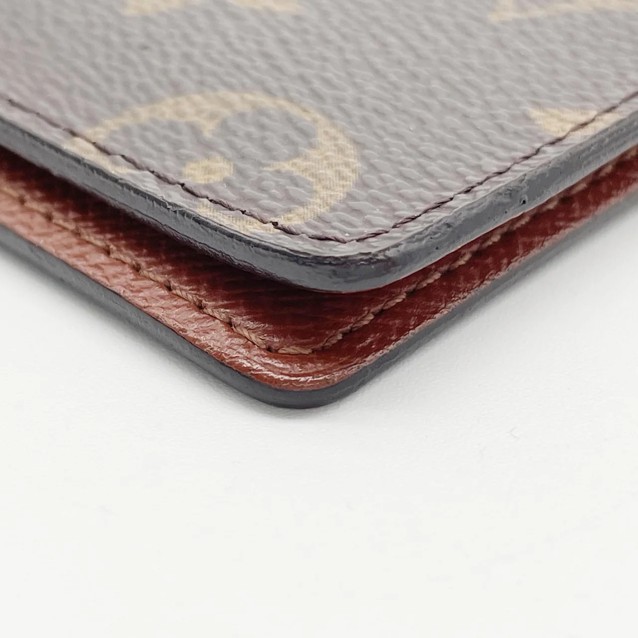 LV MONOGRAM PORTE CARTE VERTICAL view 7