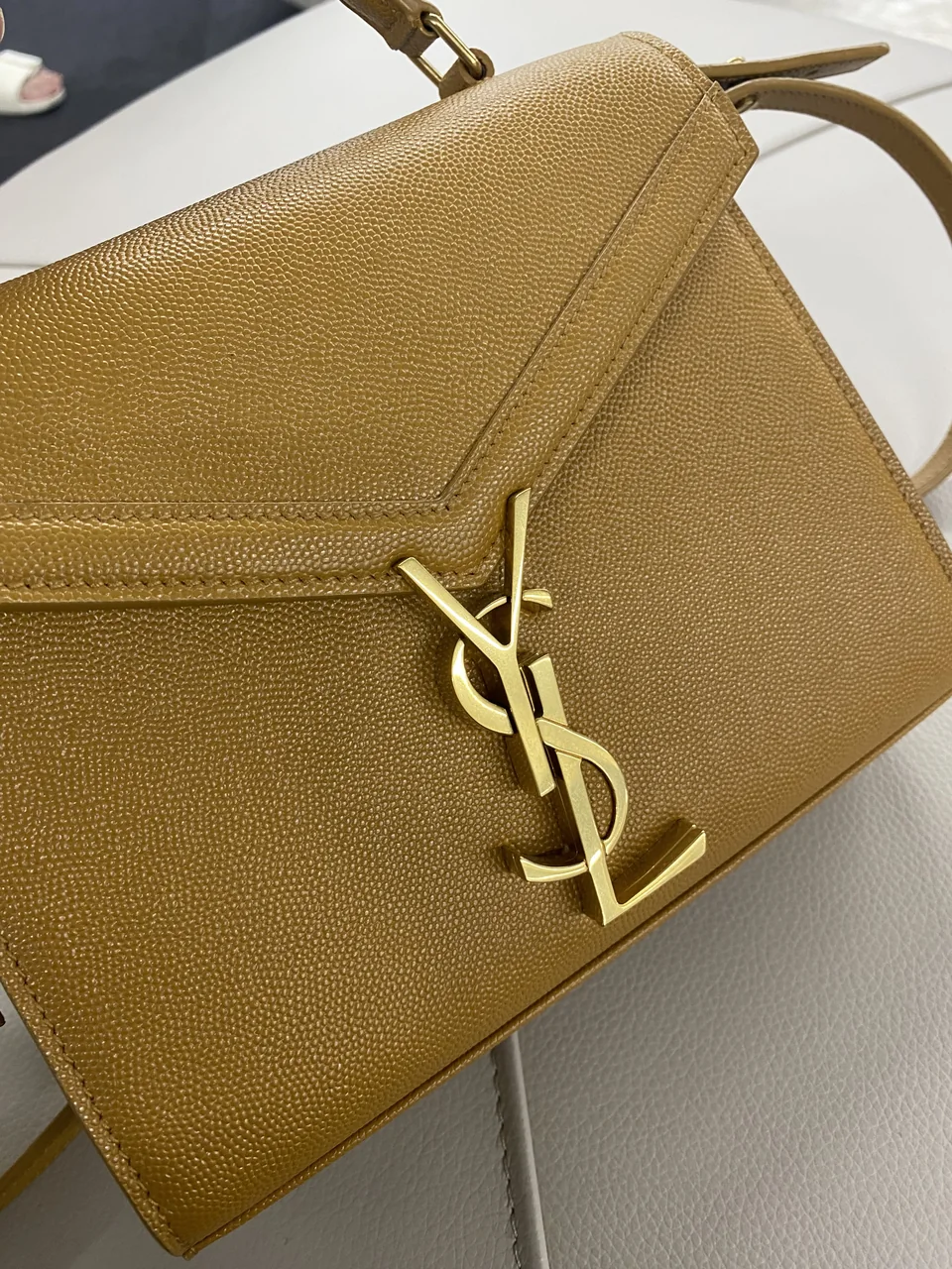 SAINT LAURENT CASSANDRE TOP HANDLE (602716) view 7