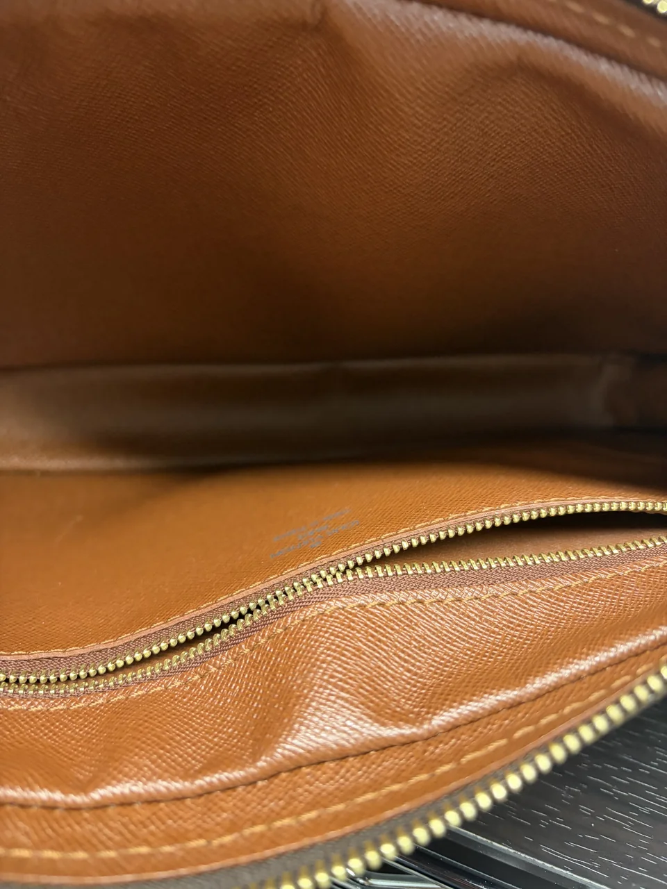 LV SECOND BAG view 7