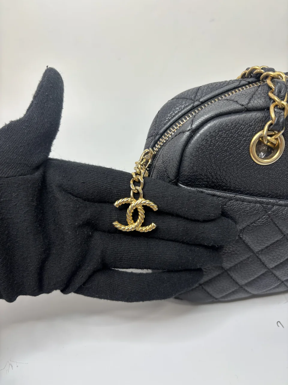 CHANEL BULL SKIN CHAIN SHOULDER BAG (25 SERIAL CODE) view 6