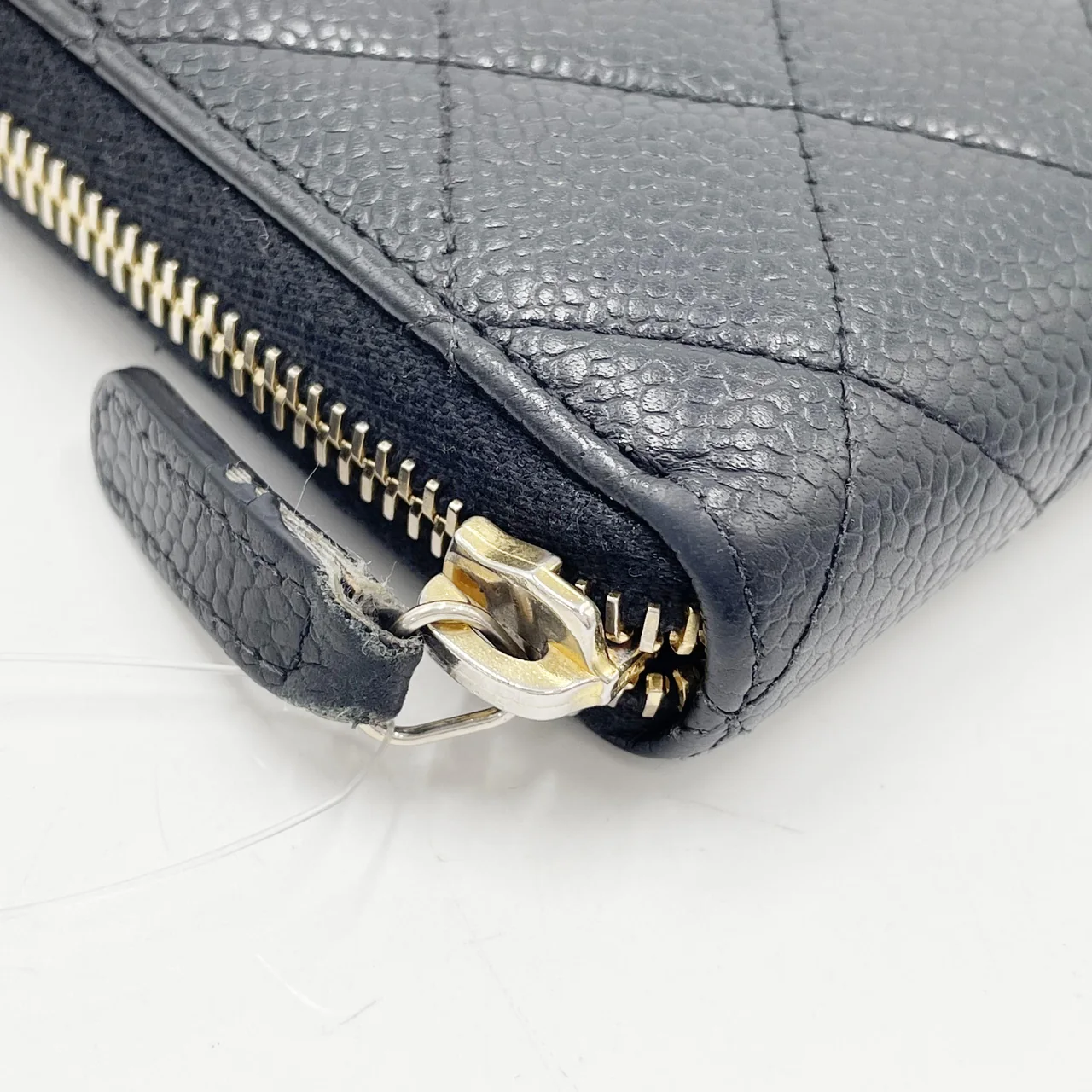 CHANEL CAVIAR ROUND FASTENER LONG WALLET (19 SERIAL CODE) view 6