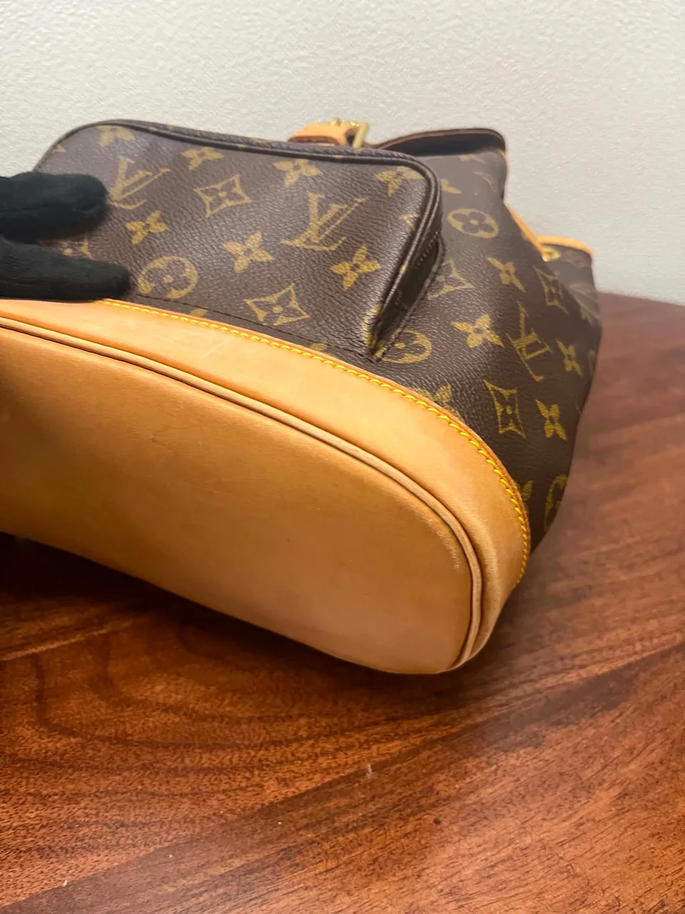 LV MONOGRAM MONTSOURIS MM hover