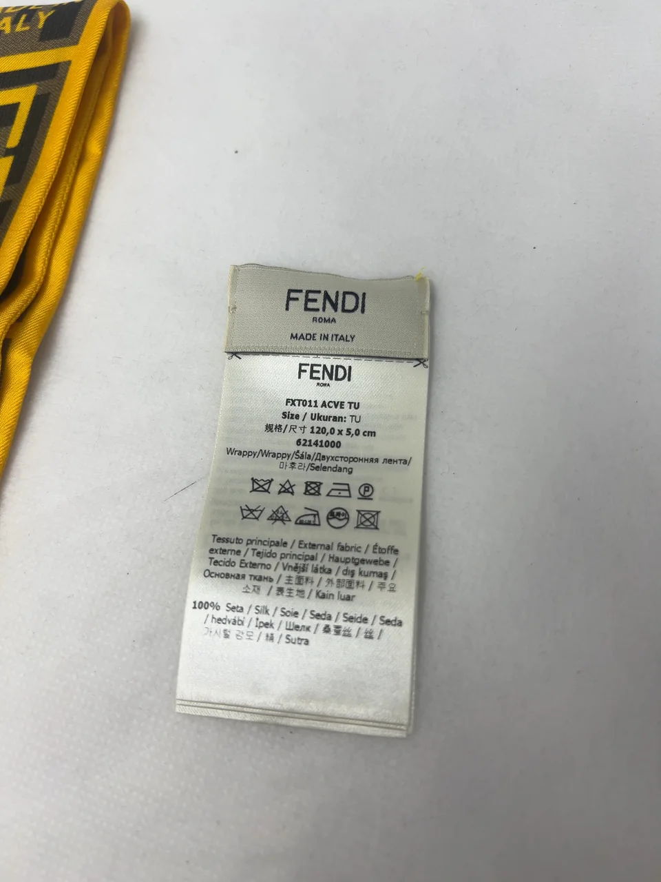 FENDI FXT011 ACVE SCARF view 4