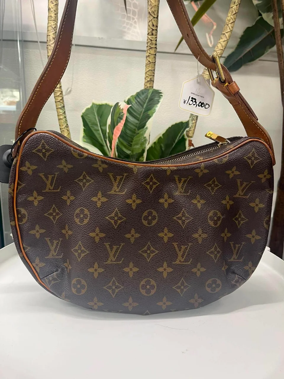 LV CROISSANT photo 8